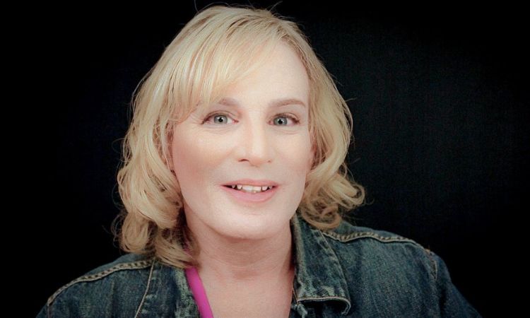 Zoey Tur